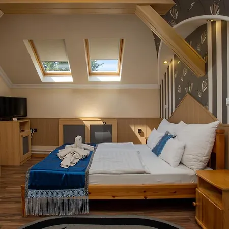 Hotel Illes 3*