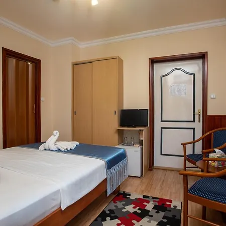Illes 3* Szeged