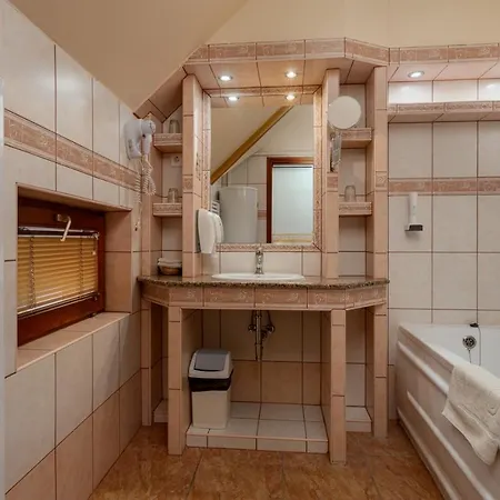 Отель Illes Сегед
