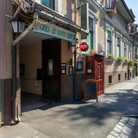 Illes 3* Szeged