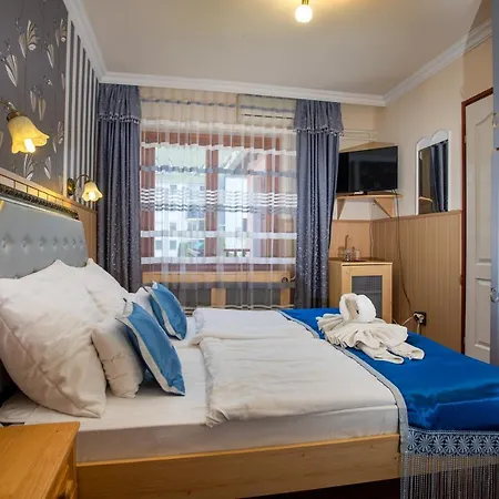 Hotel Illes 3*