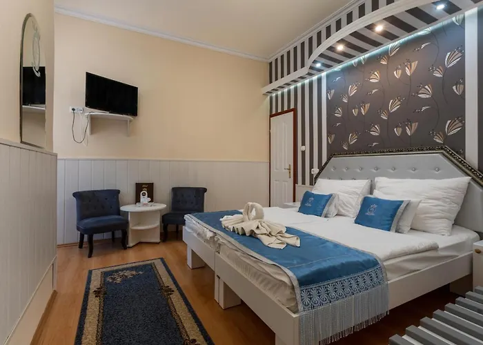 Ξενοδοχείο Illes 3*