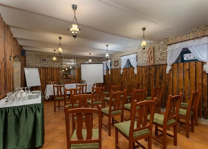 Ξενοδοχείο Illes 3*