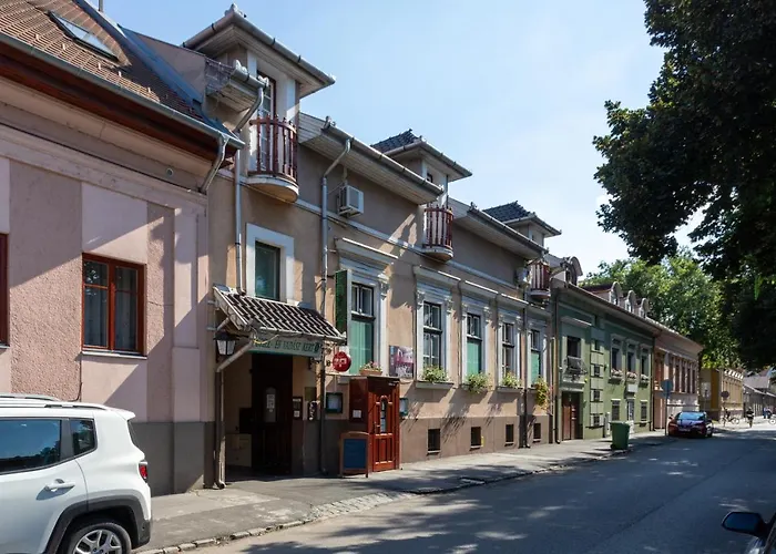 Illes Ξενοδοχείο