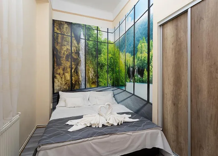 Illes 3* Σέγκεντ