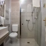 Illes فندق سيغيد