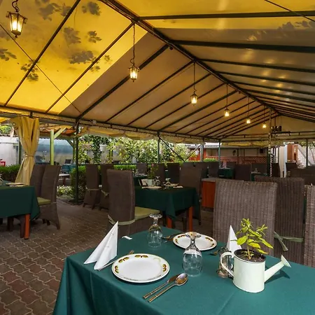 Hotel Illes 3*