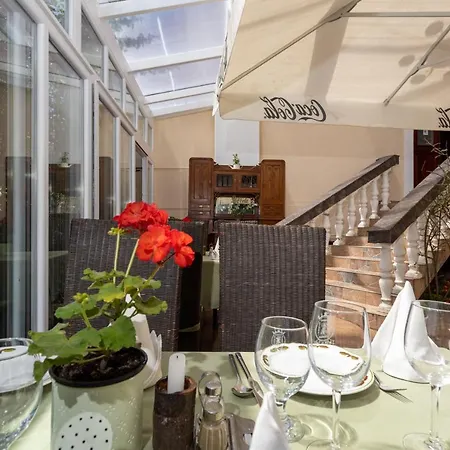 Hotel Illes Segedyn