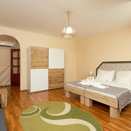 Hotel Illes Segedyn